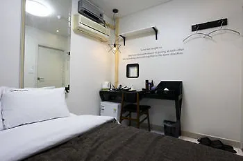 Samsung Bed Station Hotel Seoul 3*,